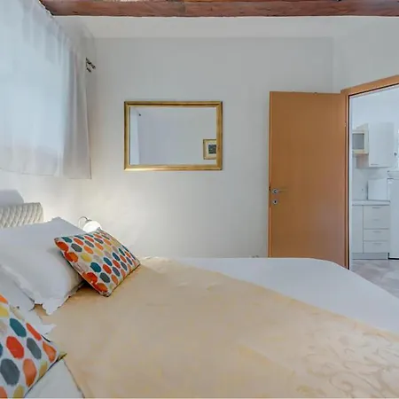 Appartement 1 Bedroom Awesome Apartment In Bol *