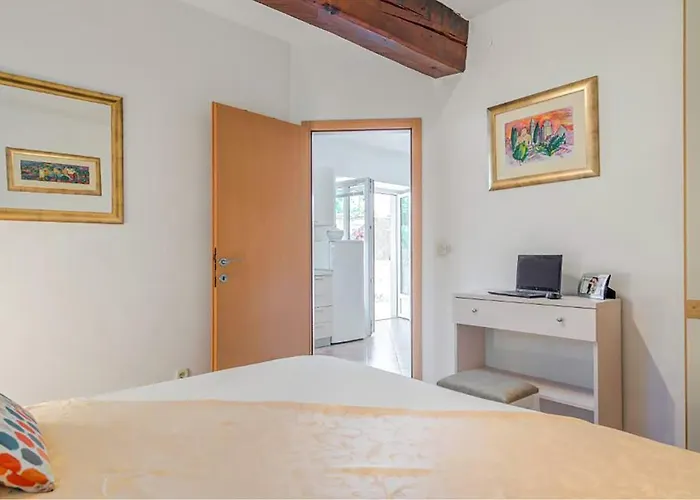 Pet Friendly In With Wifi Apartament Bol